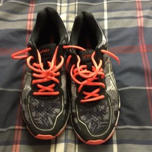 ASICS gel kayano 22 in a size 12.5/45. EUC